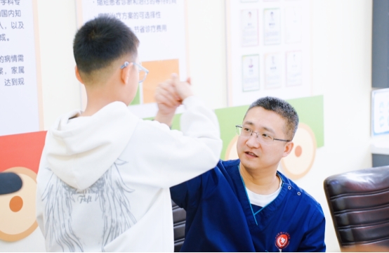 科技赋能精准诊疗！近红外脑功能可视化系统在哈尔滨中童儿童医院正式推广应用，助力儿童发育行为健康发展
