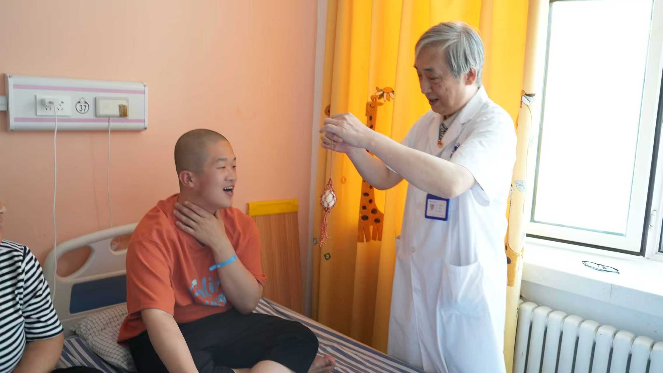 孩子个子矮小什么原因？哈尔滨中童儿童医院：睡不好竟是拖矮身高的隐形杀手