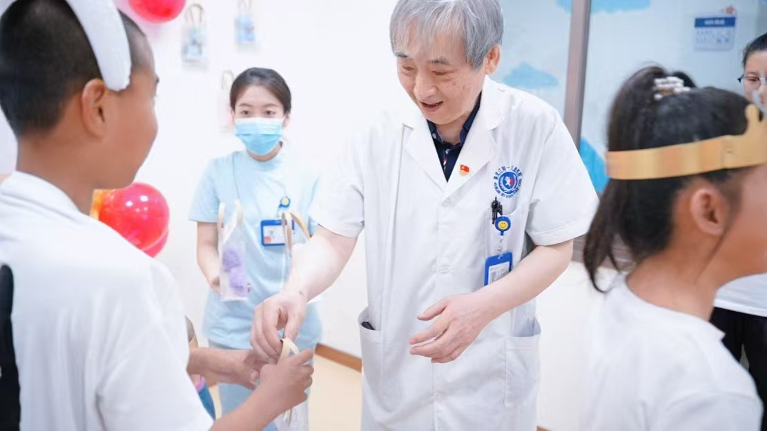 孩子语言发育迟缓的症状有哪些？错过3岁黄金期后悔莫及